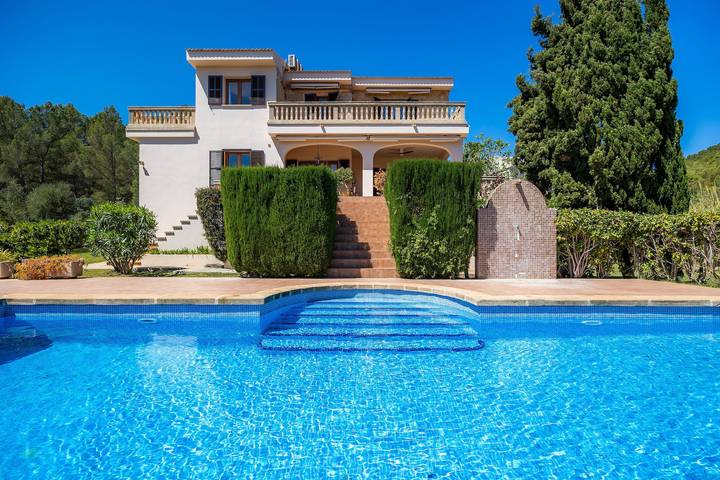 Finca 'Ceguer Mhm' mit privatem Pool, privater Terrasse und WLAN in Pedruscada, Capdepera