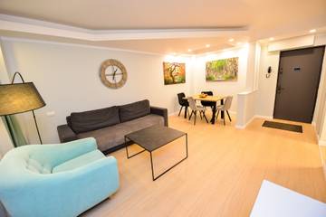 Holiday Rental for 4 People in Bucharest, Walachia, Photo 3