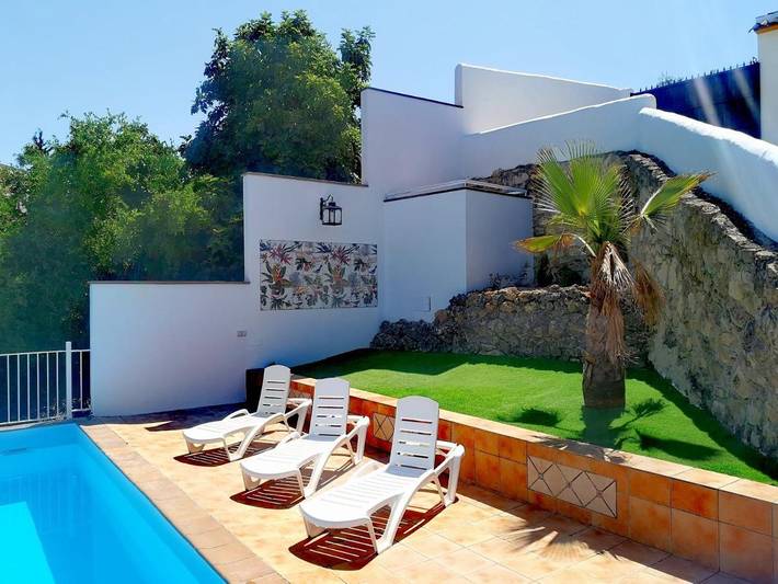 Chalet para 4 personas, con piscina además de vistas y jardín en Sierras Subbéticas - 2
