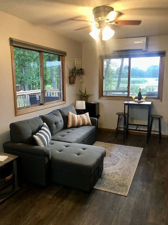 Pine Lake Lodge - Game Room, Theater, Fire Pit in Chisago County