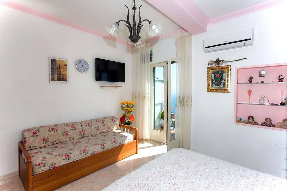 Geheel appartement, Enchanting Sea View Apartment with Terrace in Amalfi, Amalfikust