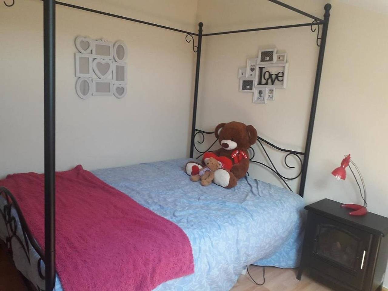 Appartement entier, Chambre Double 2 à Albarraque, Sintra, salle de bain partagée in Costa de Lisboa