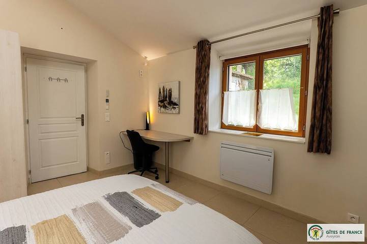 Location de vacances pour 7 personnes, avec jardin à Auzits - 3