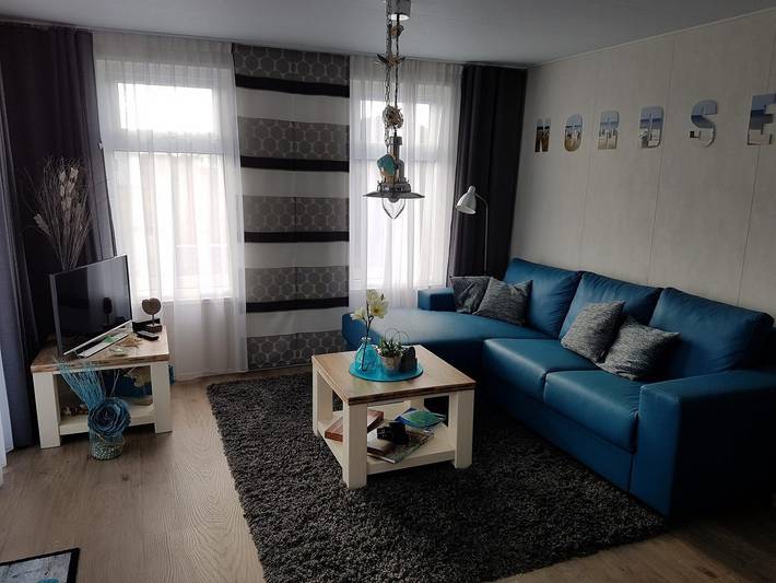 Chalet für 4 Personen, mit Terrasse und Balkon/Terrasse in Serooskerke - 2