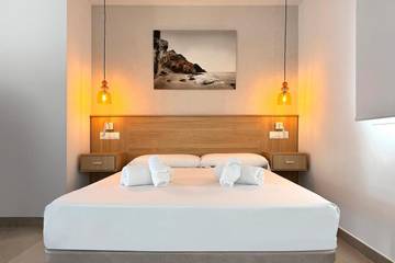 Ferienwohnung für 3 Personen, mit Pool und Garten sowie Whirlpool in San José (Andalusien)