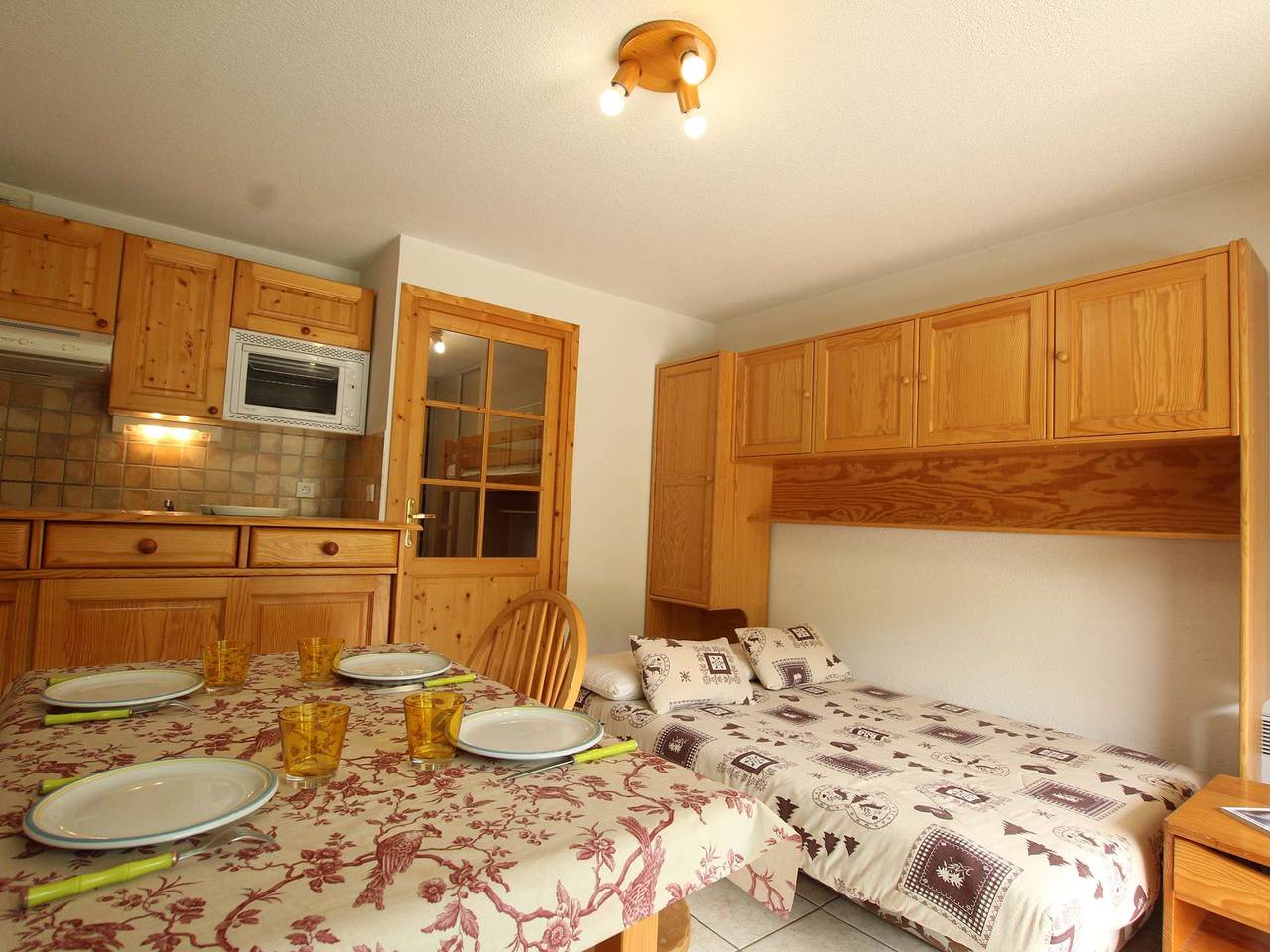 Ganze Wohnung, Gemütliches Studio für 4 Personen in Chantemerle, Serre-Chevalier – Terrasse, Garage optional in Saint-Chaffrey, Serre Chevalier