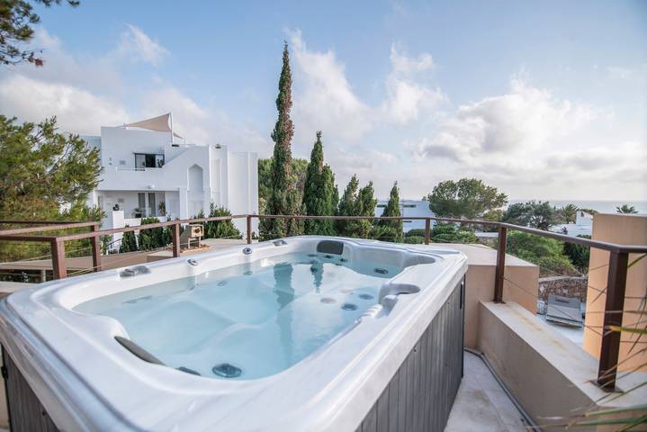 Villa für 6 Personen, mit Whirlpool und Garten auf Ibiza - 2