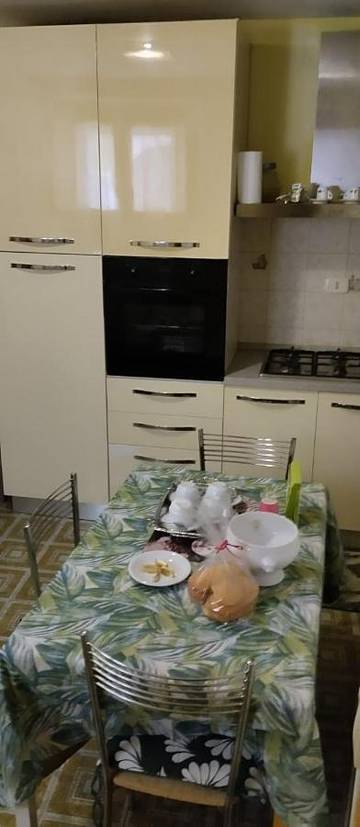 Gîte pour 4 personnes, avec balcon à Pratola Peligna