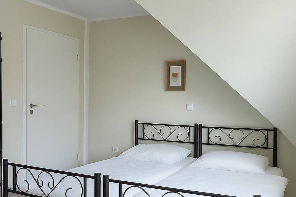 Entire apartment, Studio-Superior-Balcony-Private Bathroom in Hagen, North Rhine-Westphalia