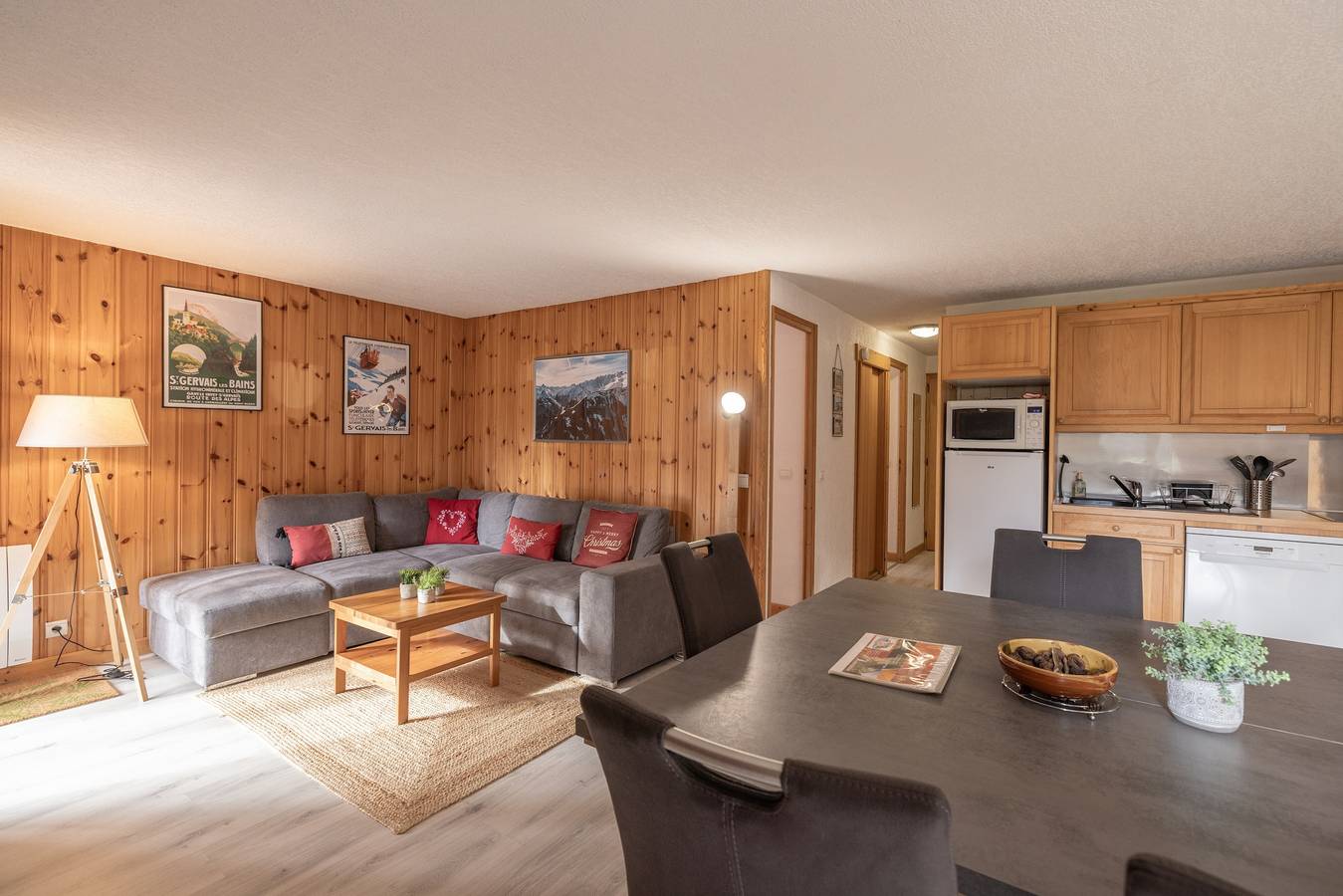 Ganze Wohnung, Ferienwohnung 'Le Ruisseau' mit privatem Garten, Balkon und Wi-Fi in Saint-Gervais-les-Bains, Pays du Mont-Blanc