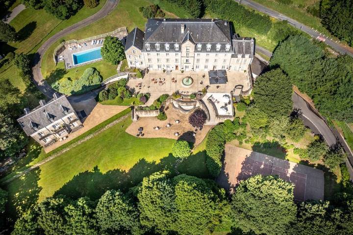 Hôtel pour 2 personnes, avec Terrasse et Jardin ainsi que Piscine et Vue