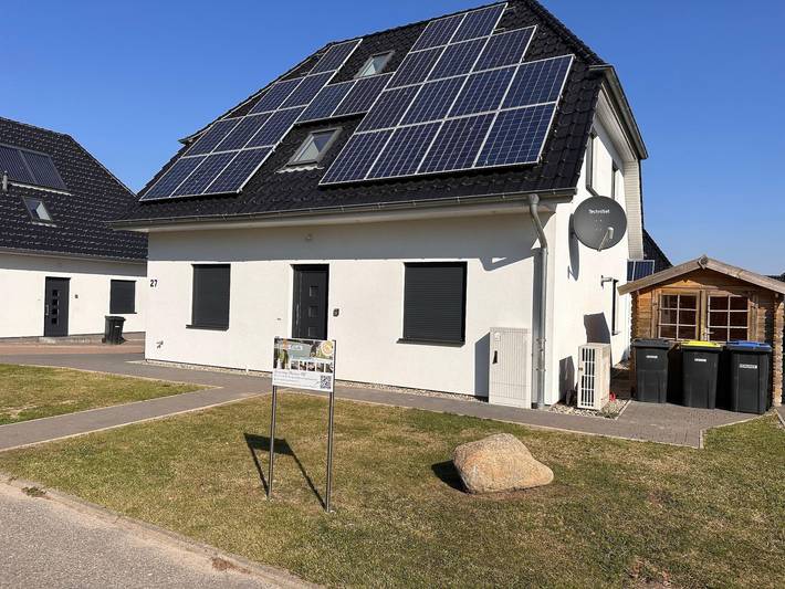 Ferienhaus für 8 Personen, mit Seeblick und Sauna sowie Garten, mit Haustier in Göhren-Lebbin - 2