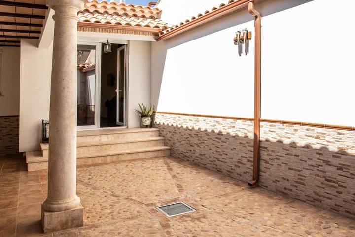 Apartamento para 7 personas, con Terraza y Vistas en Ossa de Montiel