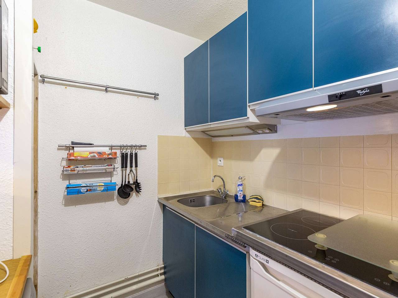 Entire apartment, Cozy 6-Person Apartment with Mountain View, Balcony, and Ski Storage in La Mongie in La Mongie, Bagnères-de-Bigorre