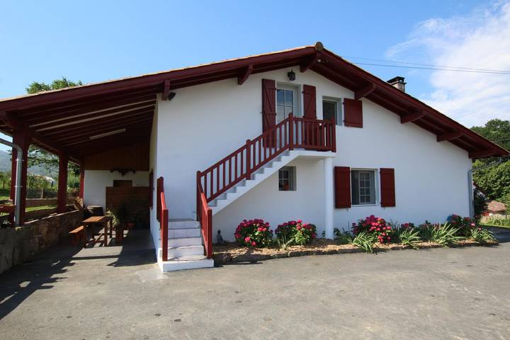 Gîte pour 4 personnes, avec Terrasse