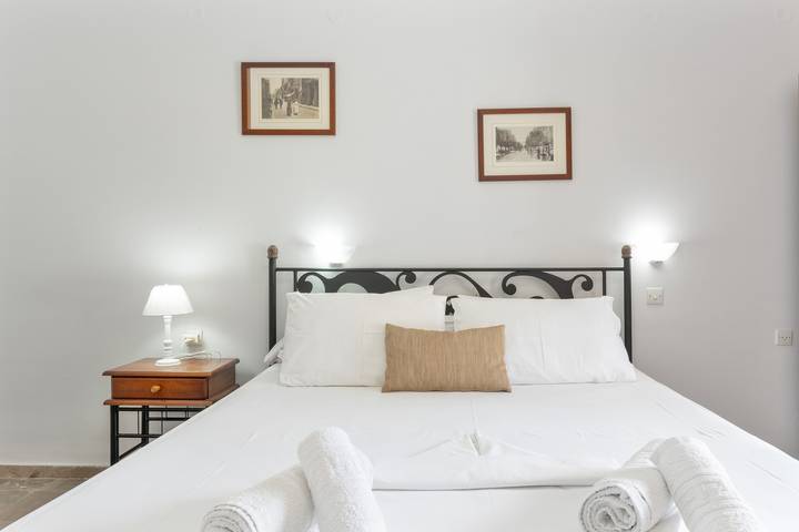 Ganze Wohnung, Ferienwohnung 'No 10' mit Gemeinschaftspool, Wi-Fi und Klimaanlage in Panormos, Kalymnos