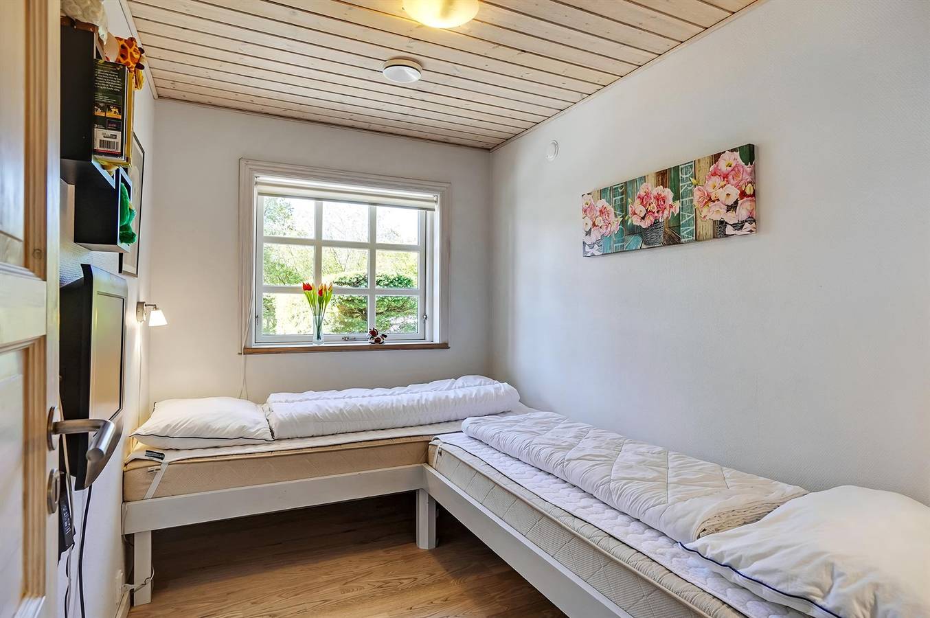 Awesome home in Glesborg w/ Wifi and 3 Bedrooms in Fjellerup Strand, Djursland