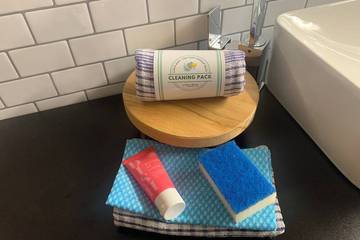 Log Cabin for 4 People in Wroxham, Norfolk, Photo 4