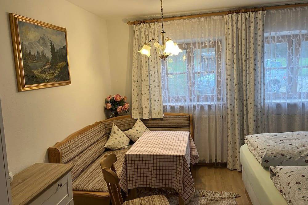 Ganze Wohnung, Doppelzimmer 2 - Haus Andrea Gästezimmer und Ferienwohnung in Bayrischzell, Spitzingsee