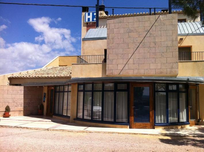 Apartamento para 2 personas, con balcón además de jardín y piscina en Caravaca de la Cruz