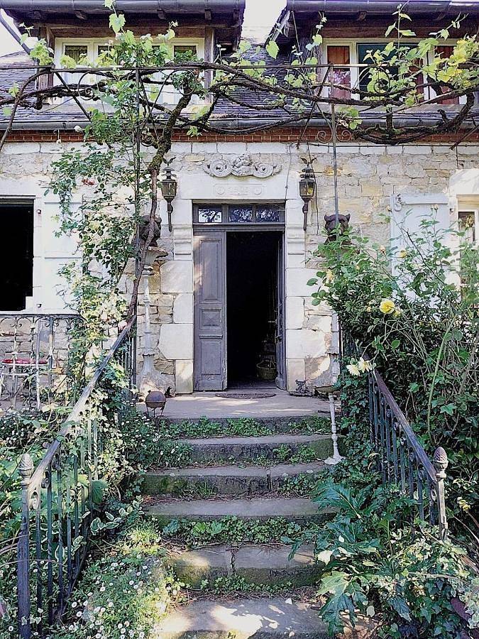 Maison de campagne pour 2 personnes, avec vue ainsi que jardin et terrasse, animaux acceptés à Cavagnac