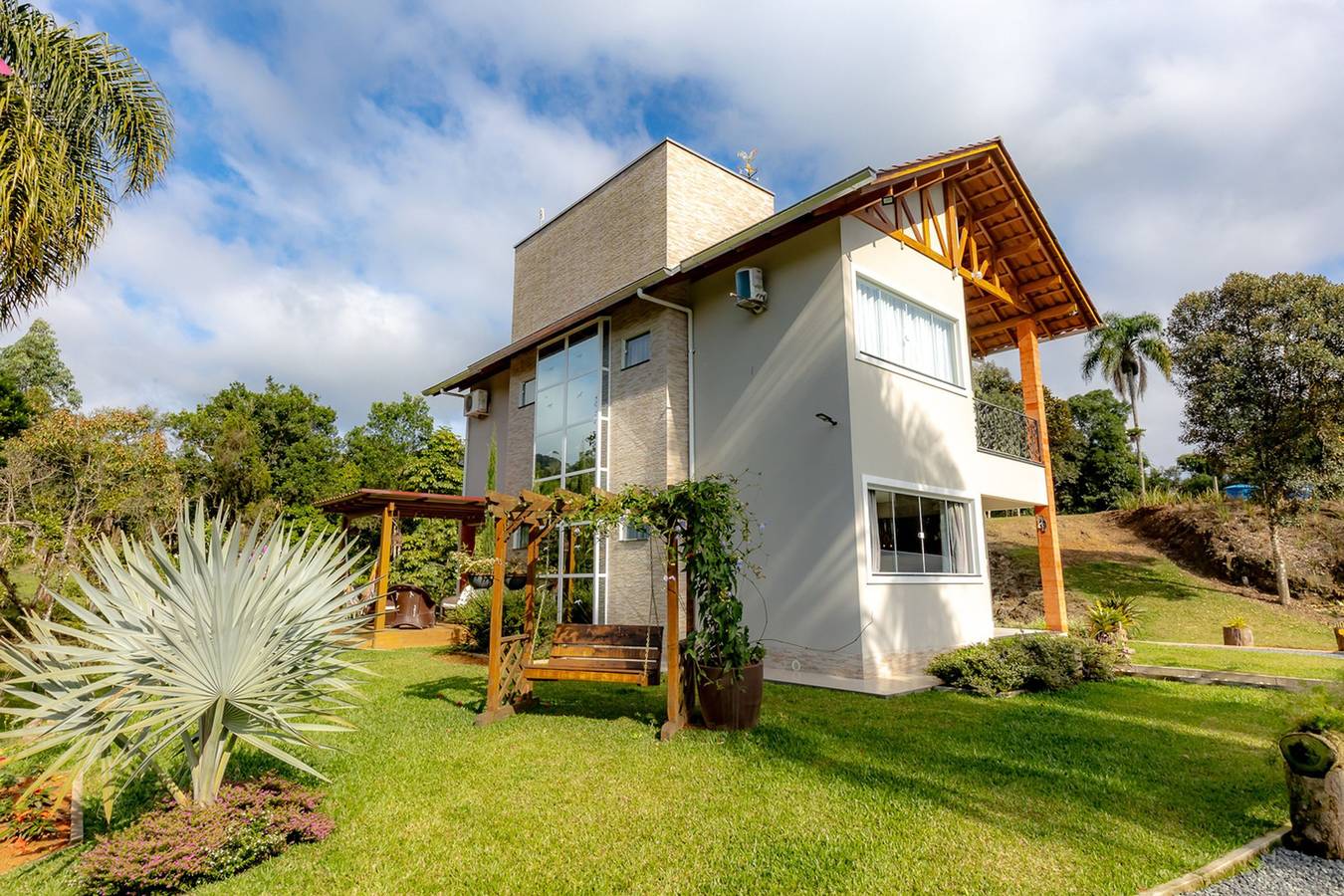 Casa de campo c/ Wi-Fi, jardim e churrasqueira in Santa Catarina