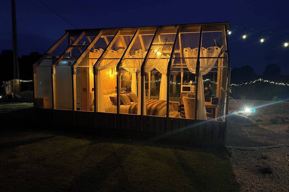 Verrière insolite avec jacuzzi & sauna | Marais du Cotentin in Sainteny, Côte de la Déroute