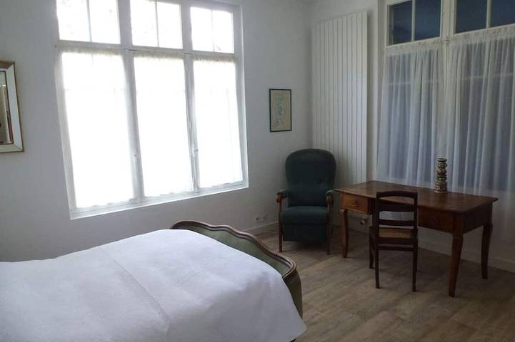 Location de vacances pour 14 personnes, avec jardin et terrasse dans Plage des Rochelets - 2