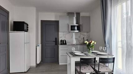 Maison d’hôte pour 4 personnes, avec terrasse à Bondy