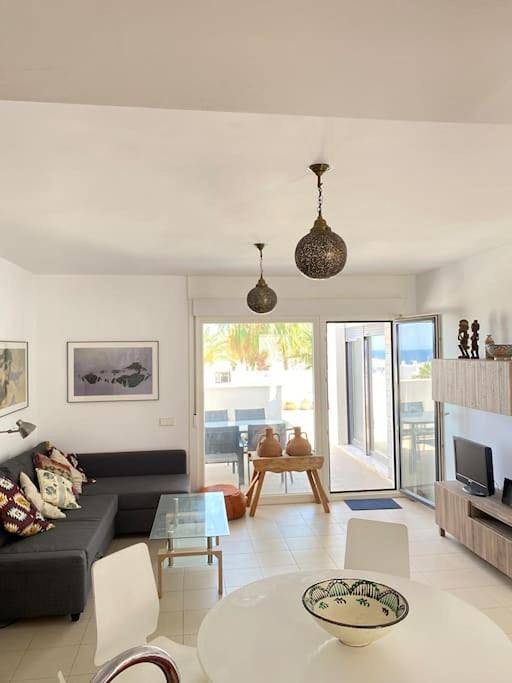 Apartamento de vacaciones para 5 personas, con piscina además de terraza y vistas - 1