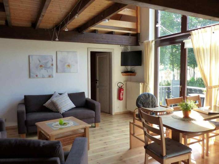 Gîte pour 5 personnes, avec Balcon et Jardin à Montjoie (Eifel) - 2