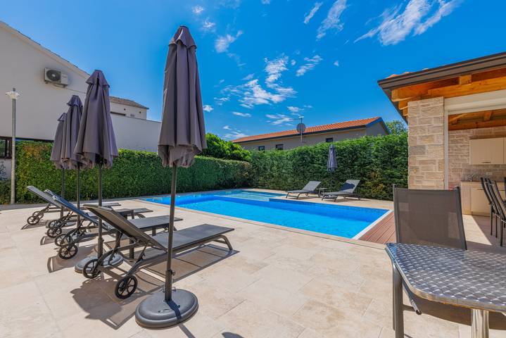Studio entier, Apartments Zely with Outdoor Pool in Poreč, Grad Poreč