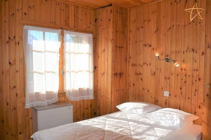 Gîte pour 10 personnes, avec balcon dans Saint Luc - 2