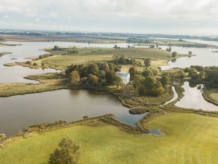 Schloss für 3 Personen, mit Garten und Seeblick, mit Haustier am Greifswalder Bodden - 2