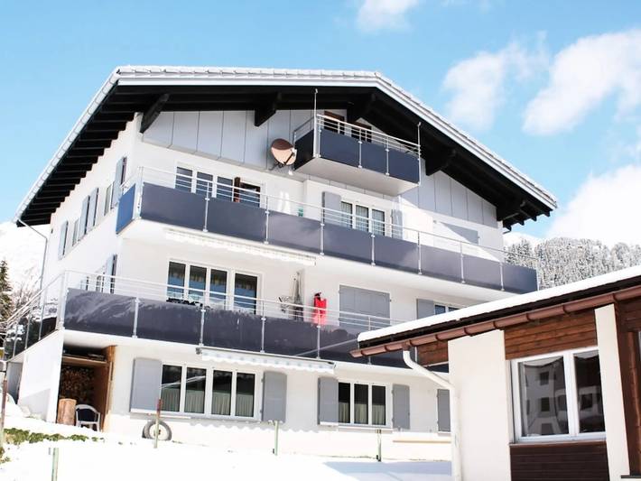 Ganze Wohnung, 3 Zimmer 4 Personen in Sedrun, Tujetsch
