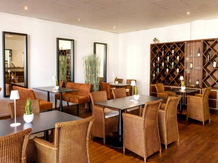 Ferienwohnung für 2 Personen, mit Sauna und Balkon sowie Pool in Rheinsberg