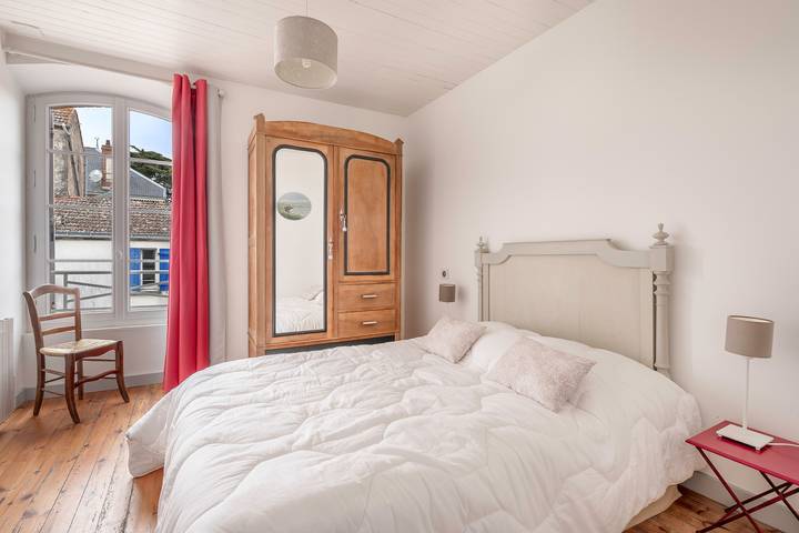 Villa pour 7 adultes, 1 enfant, à 400m de la mer in Préfailles, Côte de Jade