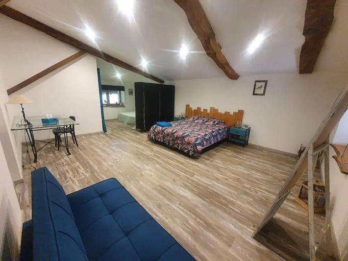 Appartement de vacances pour 4 personnes, avec jardin et piscine