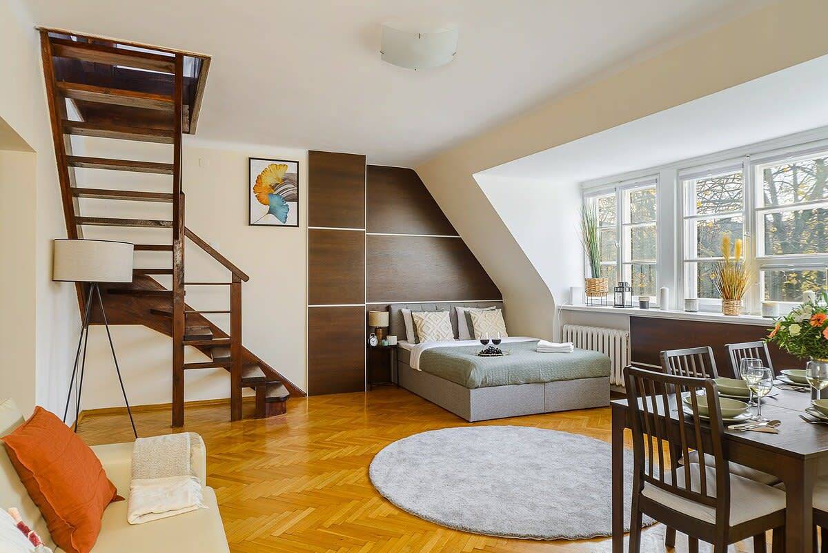 Appartement entier, Lumina 2-level charming apart in Varsovie Śródmieście, Varsovie