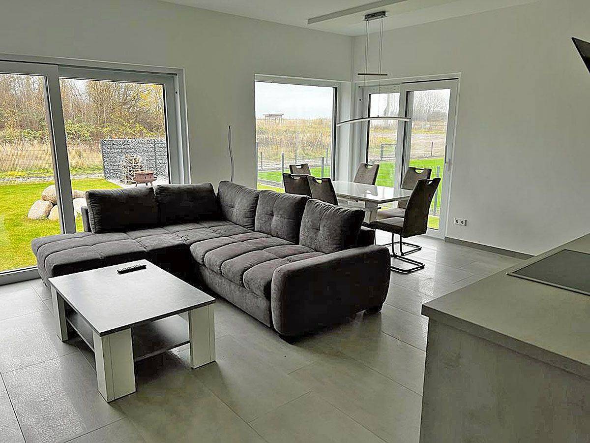 Apartamento entero, Moderne Fewo mit Kamin, ca. 1300m zum Sandstrand, 3 Schlafzimmer bis 6 Personen in Glowe, Rügen