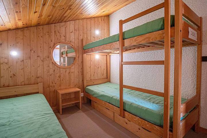 Ganze Wohnung, Zentrales Duplex mit Mezzanine für 6 Personen, direkte Nähe zu Skiliften und Geschäften in Valmorel, Les Avanchers-Valmorel