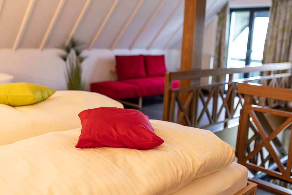 Ganze Wohnung, 4.Familienzimmer Standard in Altena, Märkischer Kreis