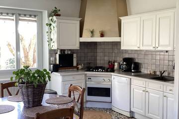 Gîte pour 6 personnes, avec jardin, animaux acceptés à Sanvensa