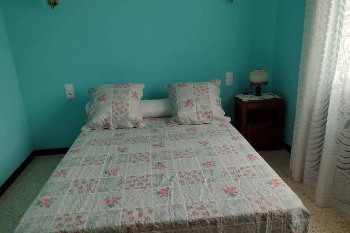 Location de vacances pour 6 personnes, avec terrasse et jardin à Saint-Paulet-de-Caisson - 3