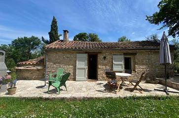 Gîte pour 2 personnes, avec terrasse et vue à Saint-Antonin-Noble-Val