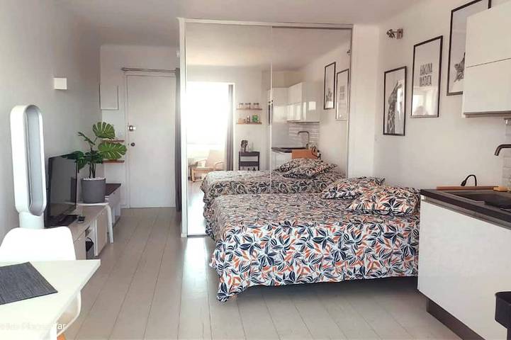 Gîte pour 2 personnes, avec jardin dans Plage Du Rayolet - 2