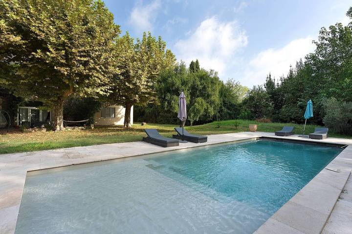 Location de vacances pour 4 personnes, avec Jardin à Saint-Rémy-de-Provence