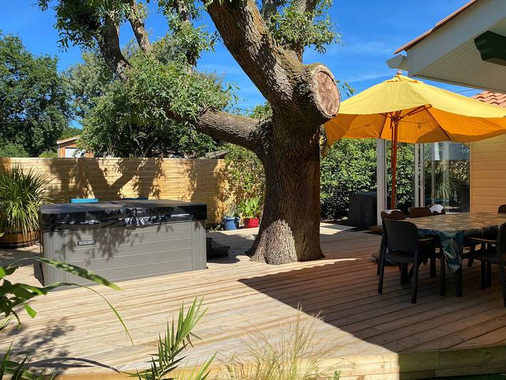 Gîte pour 8 personnes, avec piscine et jacuzzi ainsi que jardin et terrasse dans Taussat - 3