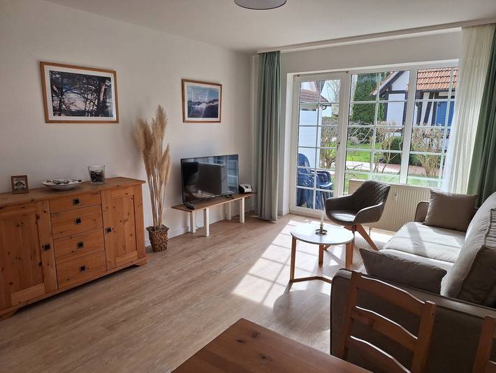 Appartement entier, Appartement 'Fewo Mühlenstr avec terrasse' avec jardin privé et Wi-Fi à Prerow in Prerow, Péninsule Fischland-Darss-Zingst