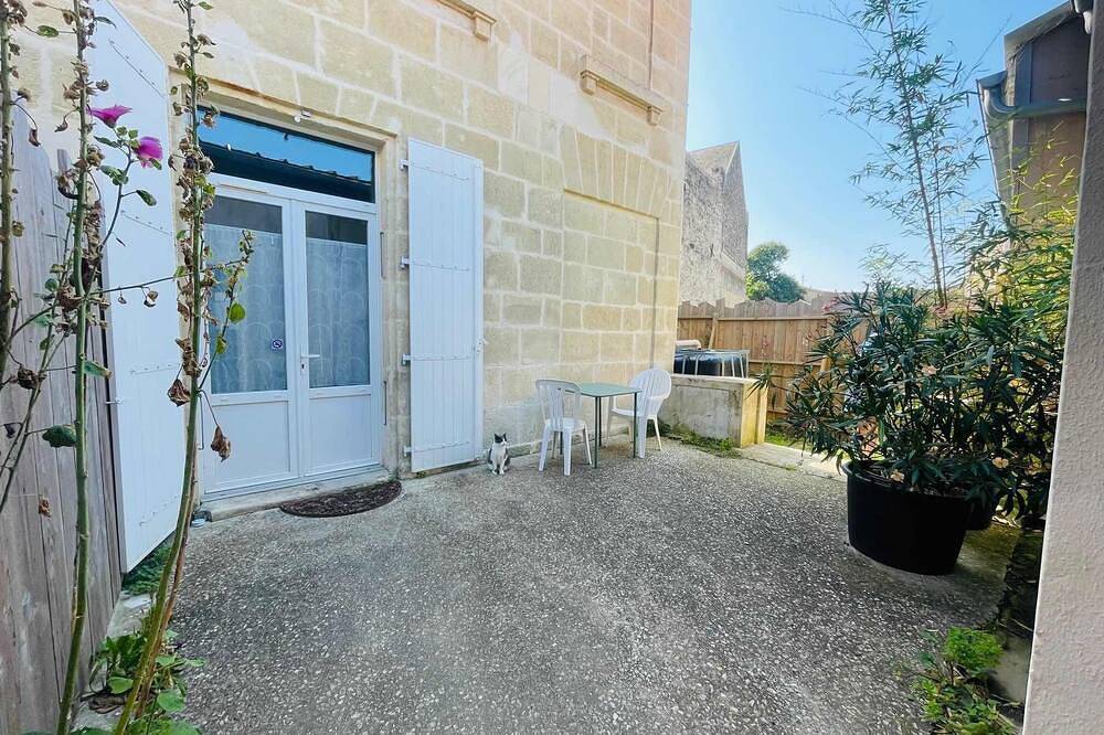 Apartamento entero, Lado del centro apartamento con jardín Rochefort / mer in Rochefort, Region de Rochefort